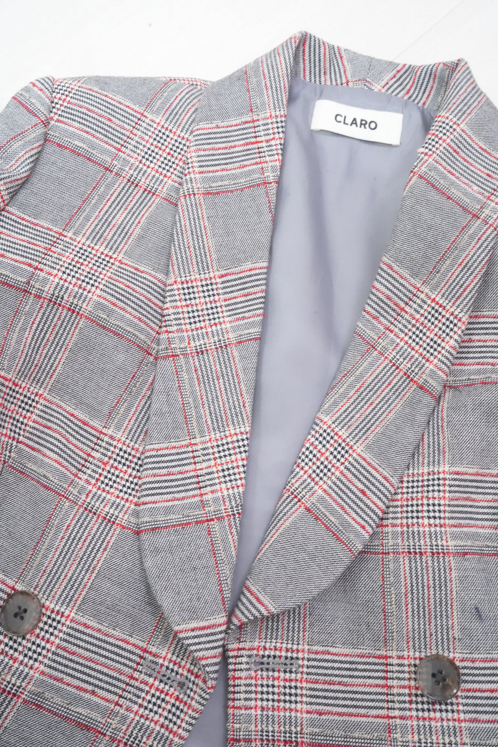 Vintage charm & modern edge Windsor Cropped Blazer ✨