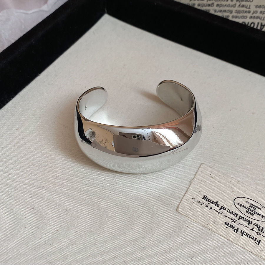 Exaggerated Minimalist High-End Wide Open Bracelet